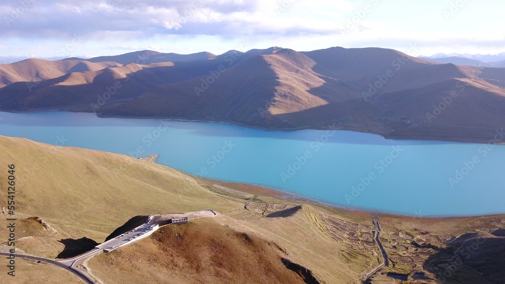 Naklejka premium Yamdrok Lake