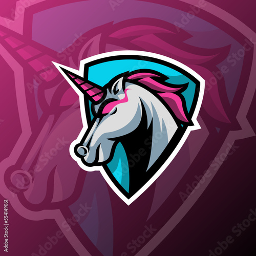 vector graphics illustration of a unicorn in esport logo style. perfect for game team or product logo