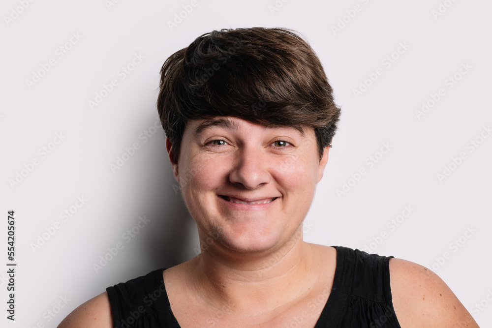 Fototapeta premium portrait of a woman on white background