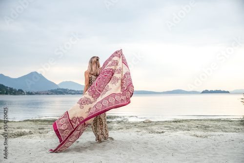 Fototapeta Naklejka Na Ścianę i Meble -  Bohemian girl on the beach