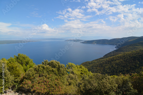 Fototapeta Naklejka Na Ścianę i Meble -  veduta panoramica costa verso località di beli isola di cres croazia