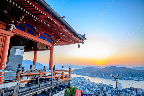 日の出と秋の千光寺 広島県尾道市 Sunrise and autumn at Senkoji Temple. Hiroshima prefecture, Onomichi City.