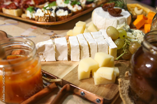 cheese, gourmet, appetizer, closeup, delicious, background, banquet, buffet, food, party, snack, table, tasty