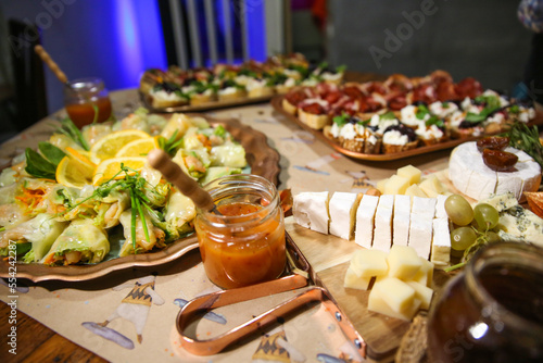 banquet table, buffet, buffet snacks, buffet table