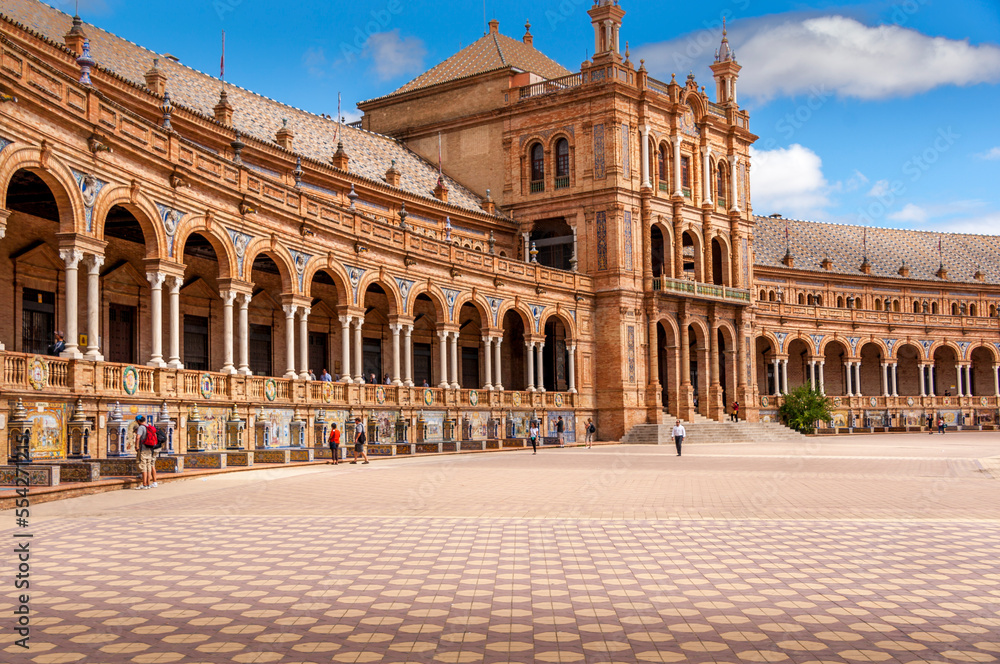 Obraz premium Nobody walking near fountain at the Spain Square Plaza de Espana in Seville city, Andalusia, Spain. Example of Moorish and Renaissance revival