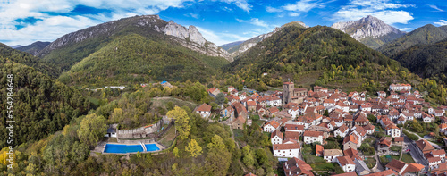 town of Isaba, Roncal Valley, Navarra, Pyrenean mountain range, Spain