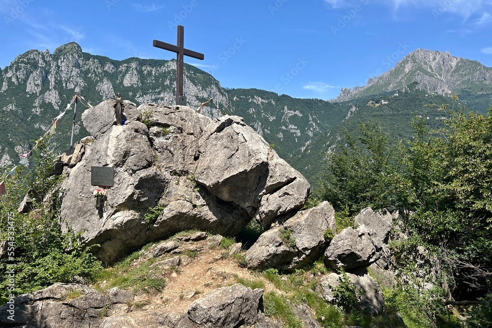 Fototapeta premium cross on the top