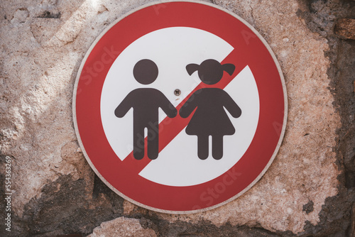 Kinder verboten Schild Straßenschild