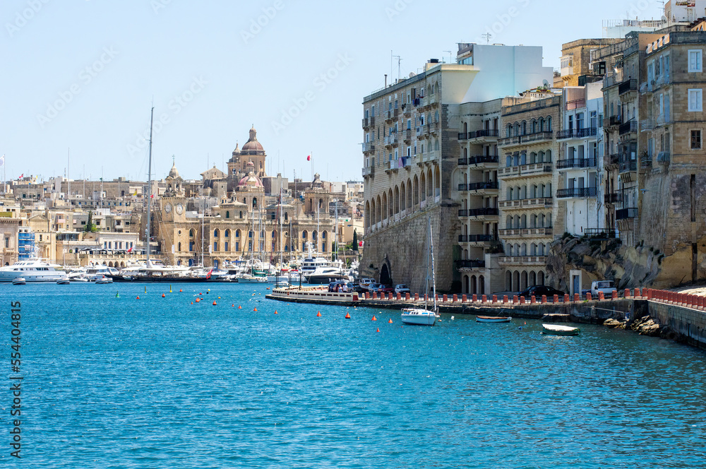 Sightseeing on a cruise taking in the three cities, Grand Harbour, Malta