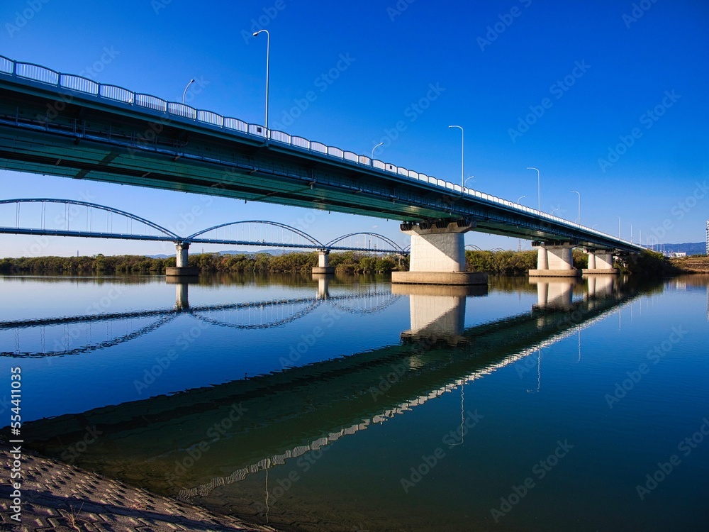 快晴の枚方大橋