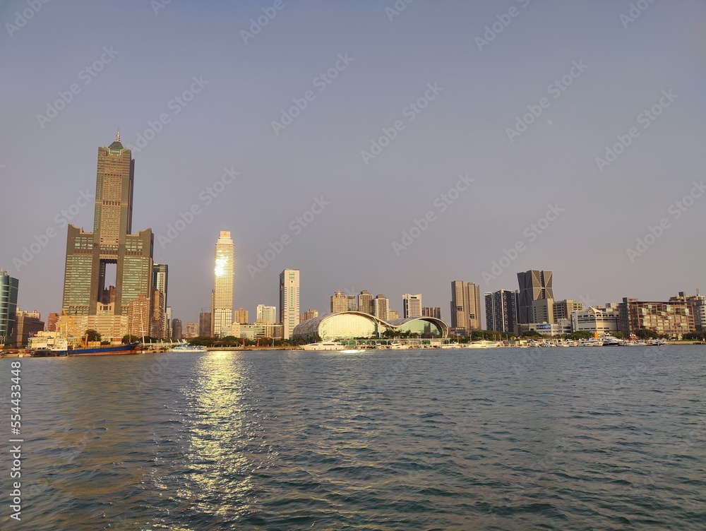 Naklejka premium Tuntex Sky Tower (高雄85大樓) as seen from Kaohsiung Harbor (高雄港) #2