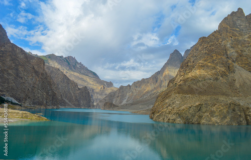 Fototapeta Naklejka Na Ścianę i Meble -  Amazingly Captivating and Beautiful Attabad Lake.  Hunza Valley 