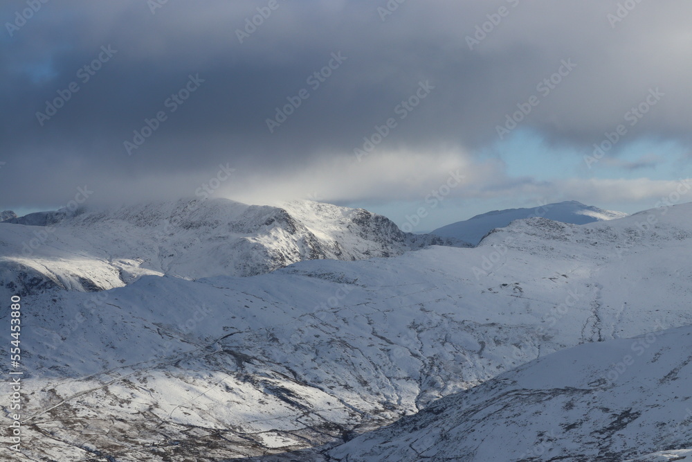 Obraz premium Snowdonia snowdon winter wales glyderau