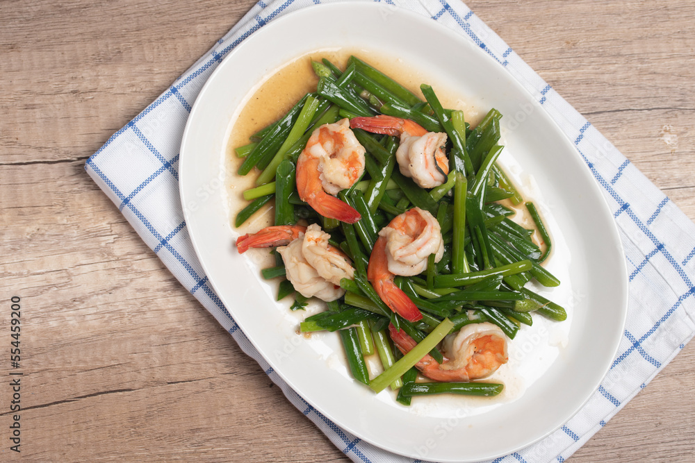 Onion Flower Stem Stir Fried Shrimp with Oyster Sauce