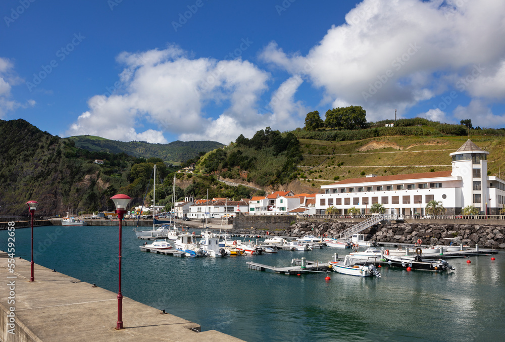 Hafen von Povoacao,Insel Sao Miguel, Azoren, Portugal,