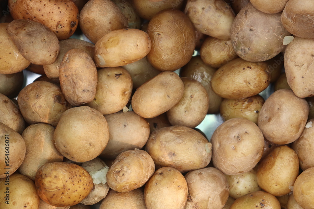 Raw potatoes on the market in coimbatore, Tamil Nadu Raw potatoes on the market in coimbatore, Tamil Nadu