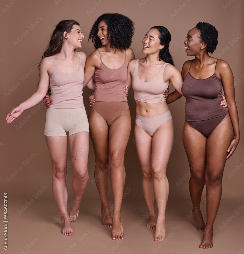 © N F/peopleimages.com - Women diversity, body positivity and happy hug of a group of model friends smile about skin beauty. Wellness, solidarity and proud woman community celebrate skincare, natural cosmetics and health