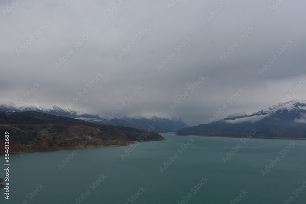 Obraz premium lake in the mountains