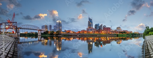 Bild auf Leinwand Nashville, Tenessee, USA on the Cumberland River
