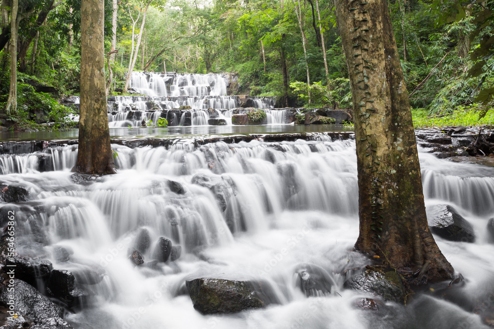 Naklejka premium Waterfall in Namtok Samlan National Park. Beautiful nature in Saraburi province Thailand 