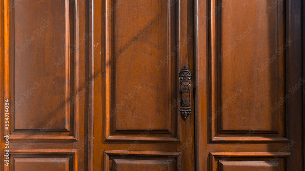 Big wood door texture with old handle Big wood door texture with old handle