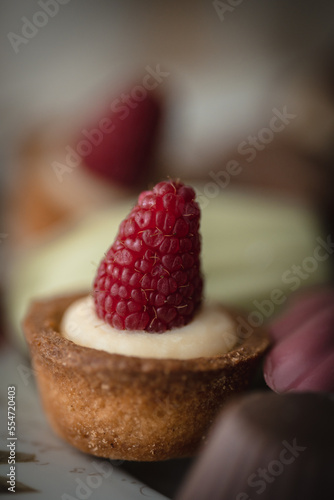 raspberry tart
