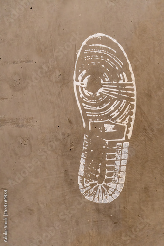 footprint of paint on a wall with white paint on concrete mexico
