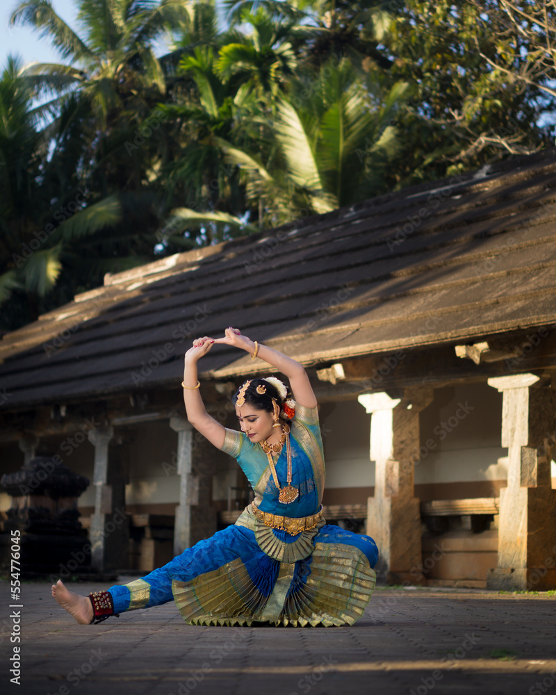 Traditional Dancer Around the World - Beautiful BharataNatyam Performance  of Janaki Rangarajan Photography La Touch'Turkoiz | Facebook