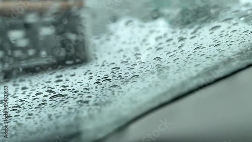 Wallpaper Mural しんしんと降る雪　車の窓　車内 Torontodigital.ca