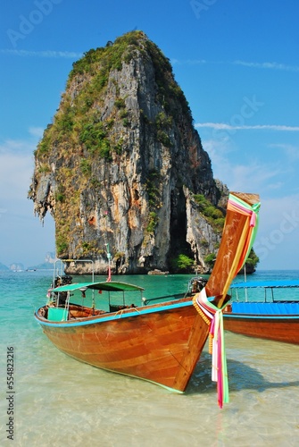 南国タイのビーチリゾート © sada