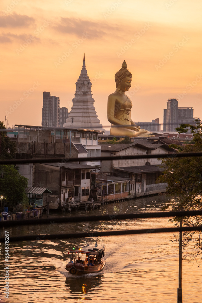 Fototapeta premium THAILAND BANGKOK THONBURI BIG BUDDHA