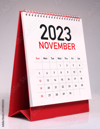 Simple desk calendar 2023 - November