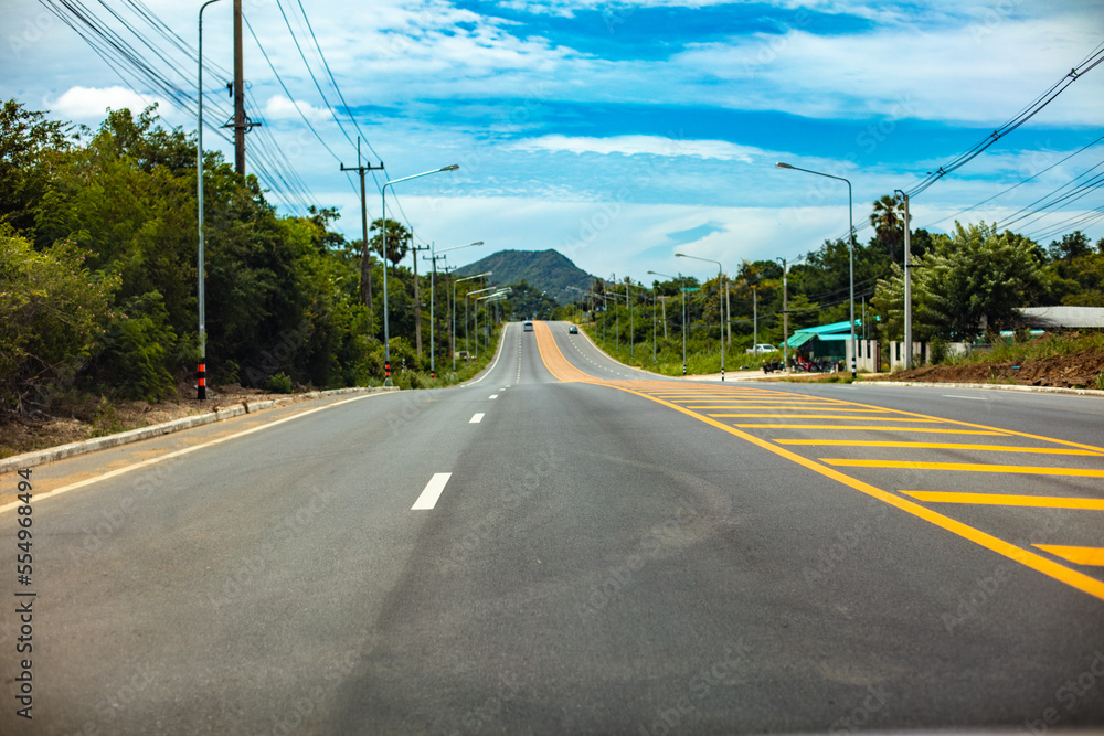 Route du district de Phetchaburi en Thaïlande