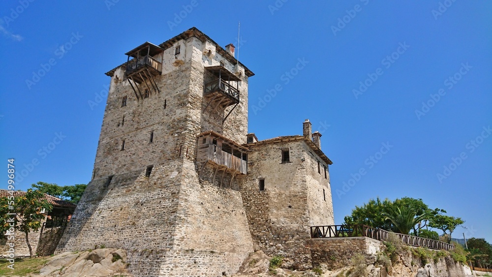 La tour byzantine de Prosphori, Ouranoupoli, Grèce.