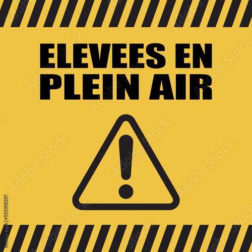 Logo élevées en plein air.