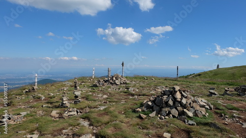 Col du Grand Ballon Panorama mit Steinhaufen