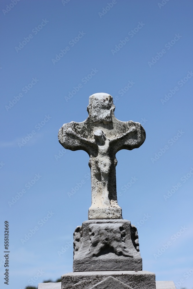statue of jesus on a cross