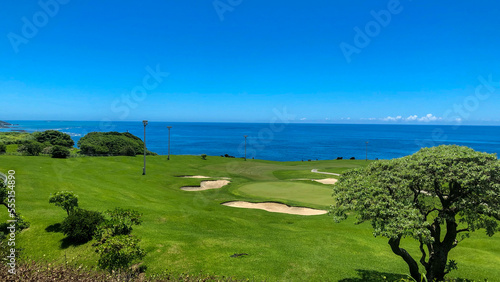 海沿いのゴルフ場　風景