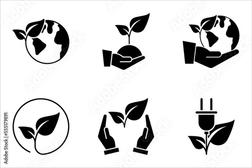 Eco friendly related thin line icon set. Linear ecology icons. Environmental sustainability simple symbol. vector illustration on white background.