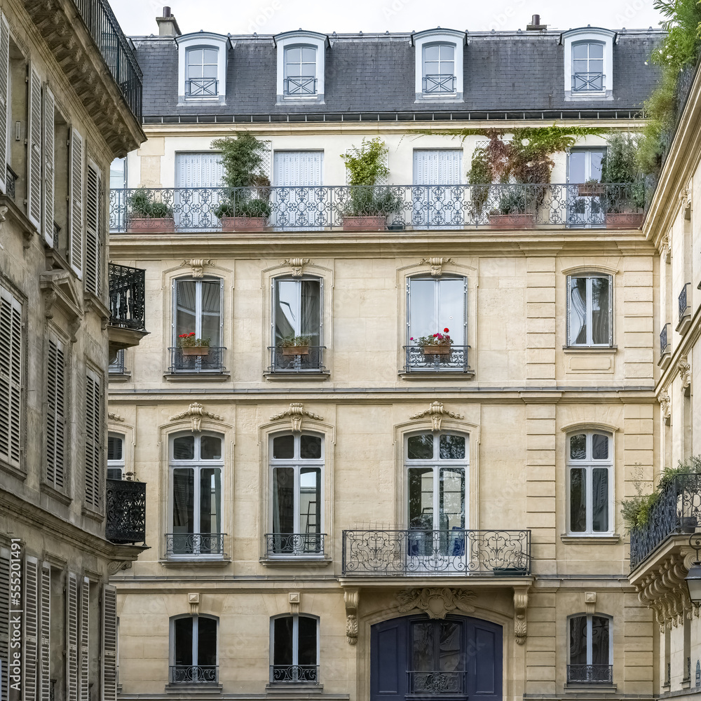 Obraz premium Paris, beautiful buildings, boulevard Beaumarchais, in the 11e arrondissement 