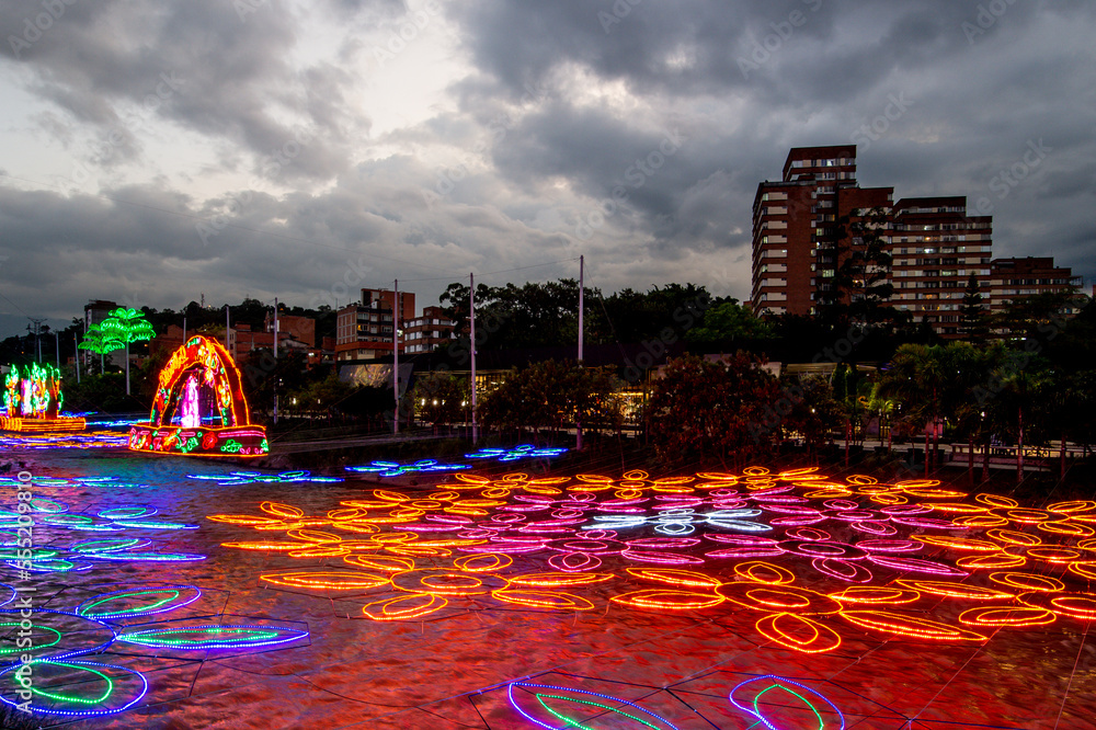 Foto de Medellin, Antioquia, Colombia. December 7, 2022: Christmas ...