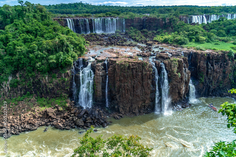 Fototapeta premium Iguazu Falls on the border of Brazil and Argentina in South America. the largest waterfall system on Earth