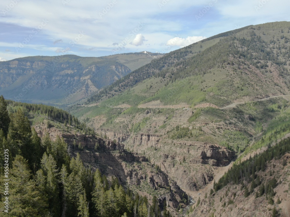 Naklejka premium Aerial of mountains and cliffs near Red Cliff, Colorado