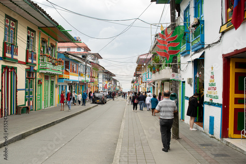  cotidianidad en pueblo colombiano 