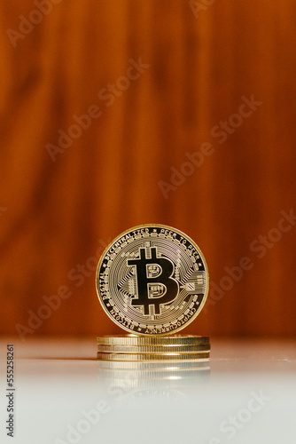 bitcoin golden coin