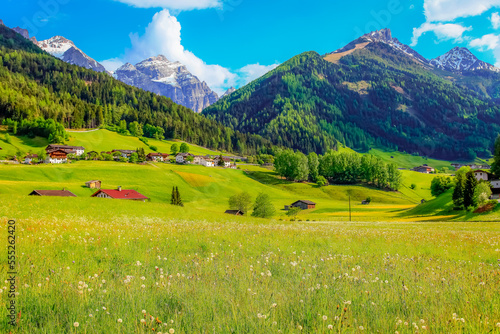 Obraz na płótnie Alpine farm in Green Stubai valley near Innsbruck, Tyrol, Austria w salonie