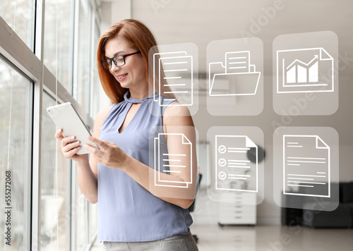 Businesswoman with tablet c...