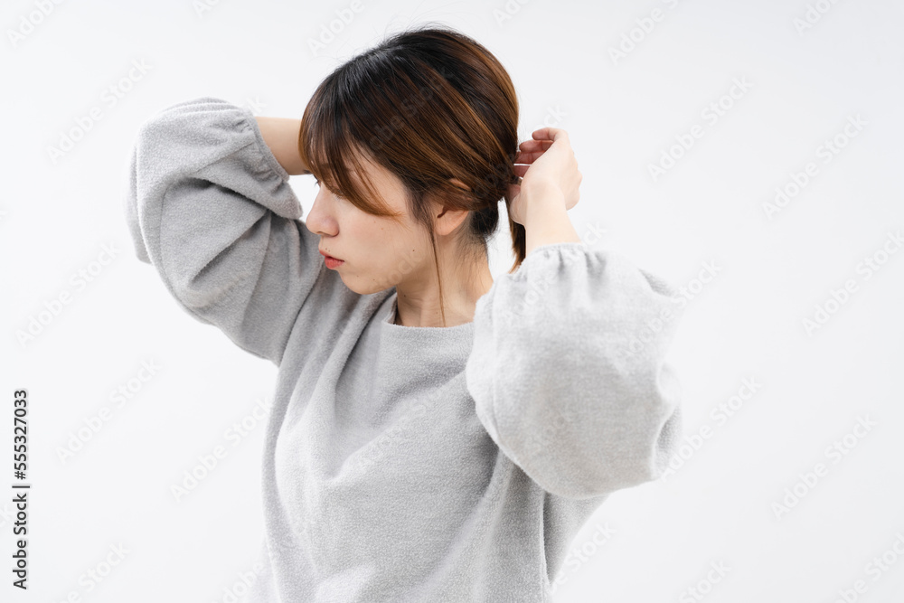 落ち着いた雰囲気の女性