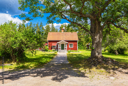 Rotes Holzhaus bei Vimmerby in Schweden