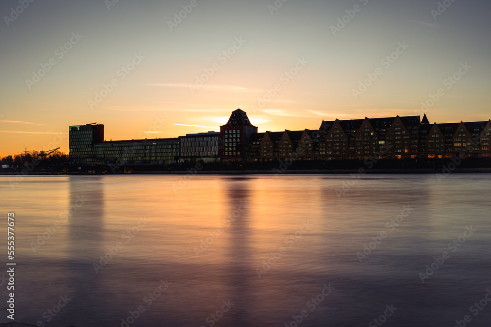 Fototapeta premium Cologne River Sunset